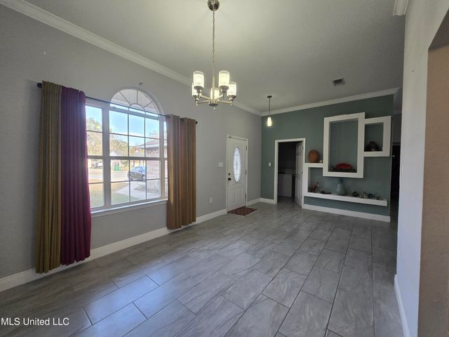 6911 S Pinehurst Drive, Ocean Springs, MS 39564