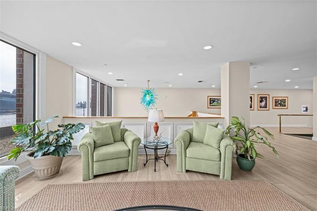 475 Water St Apt 515, Portsmouth, VA 23704