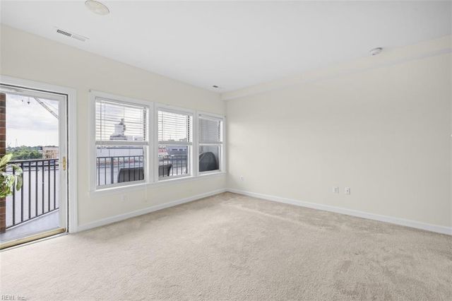 475 Water St Apt 515, Portsmouth, VA 23704