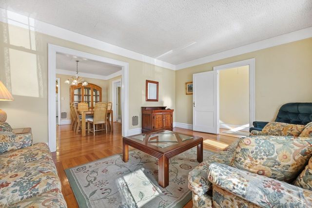 106 Clifford Street, Hamden, CT 06517