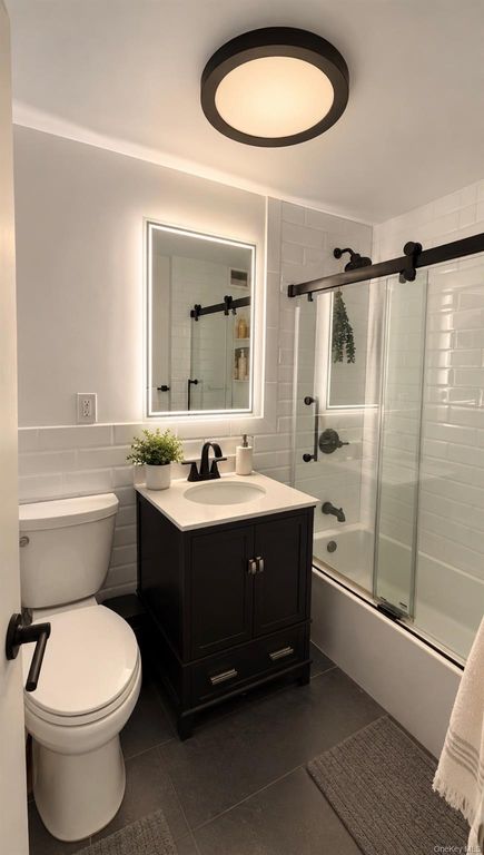 8940 151 Avenue 1F, Howard Beach, NY 11414 — photo 4