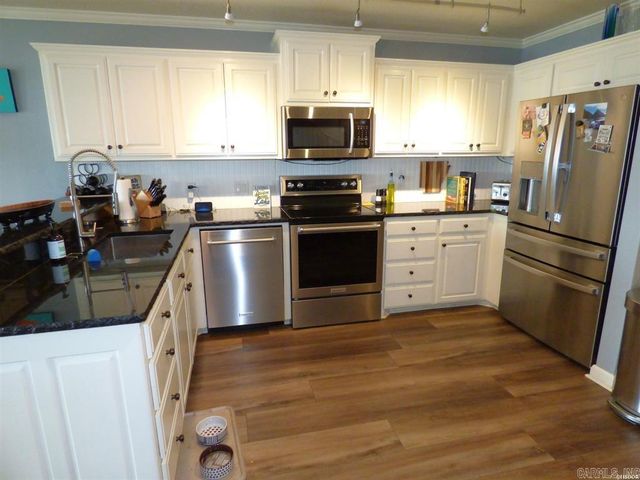 183 Villa Pt Apt C, Hot Springs, AR 71913