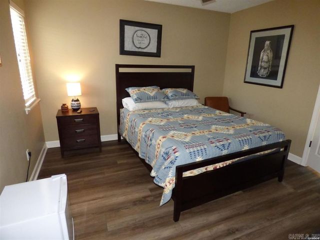 183 Villa Pt Apt C, Hot Springs, AR 71913