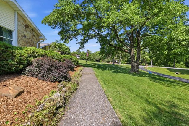 4045 S Gran Haven Drive, Bloomington, IN 47401