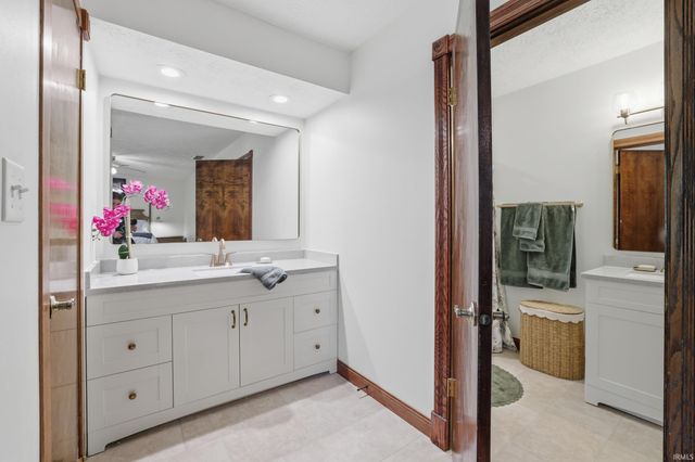 4045 S Gran Haven Drive, Bloomington, IN 47401
