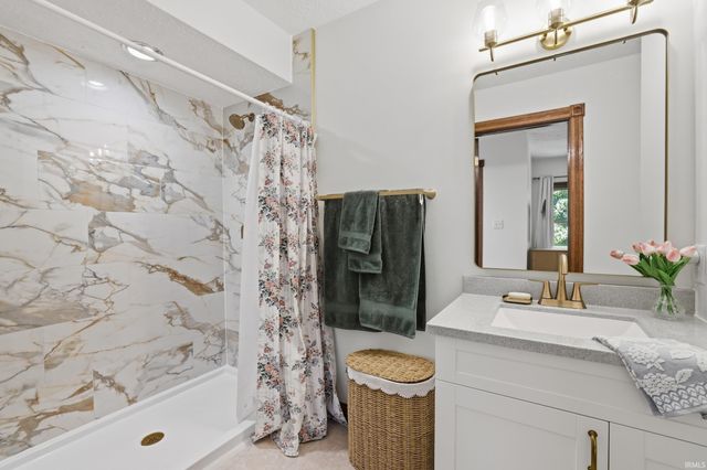 4045 S Gran Haven Drive, Bloomington, IN 47401