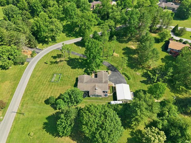 4045 S Gran Haven Drive, Bloomington, IN 47401