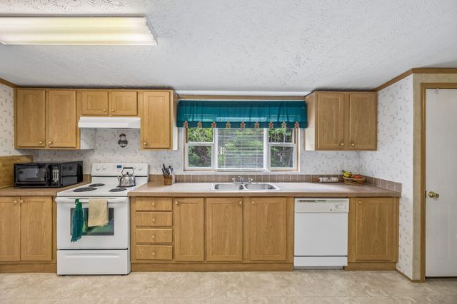 650 Gamble Gap Road, Tellico Plains, TN 37385