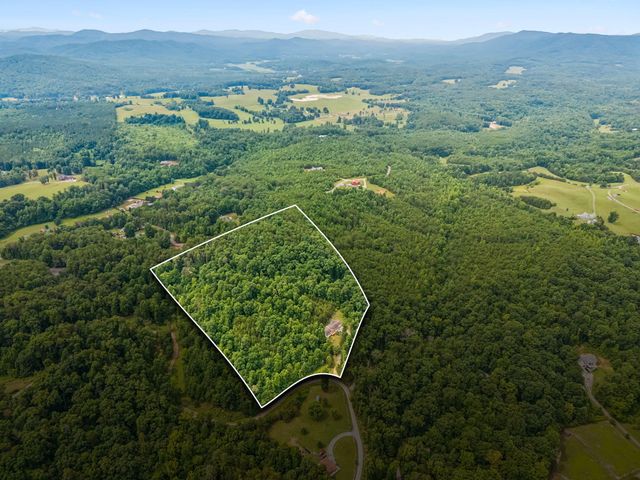 650 Gamble Gap Road, Tellico Plains, TN 37385