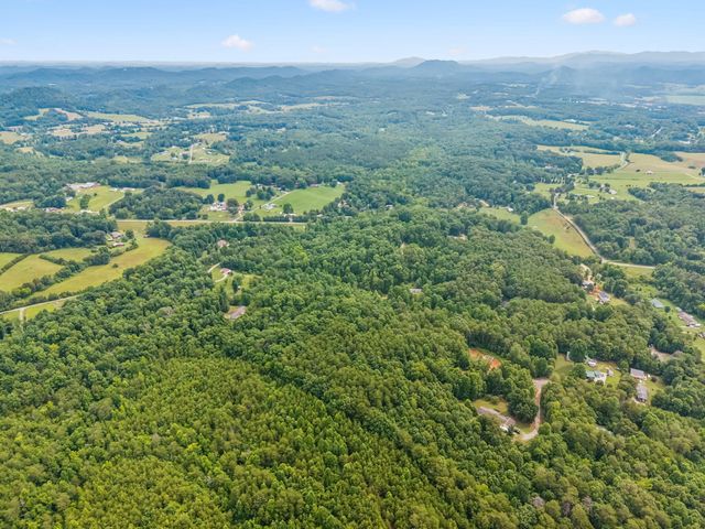 650 Gamble Gap Road, Tellico Plains, TN 37385