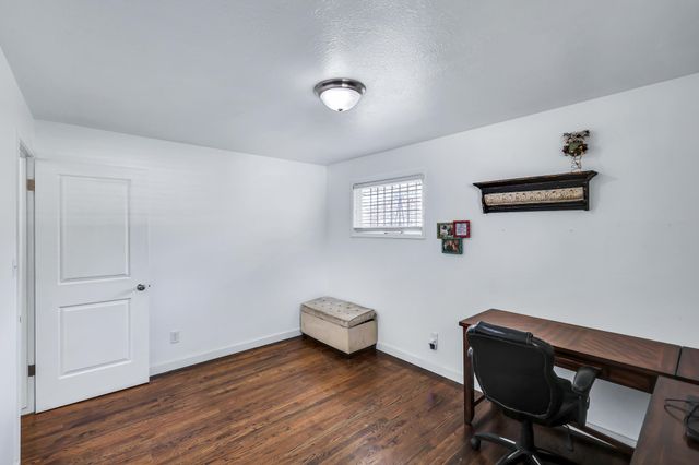 5917 N ADDISON St, Spokane, WA 99208