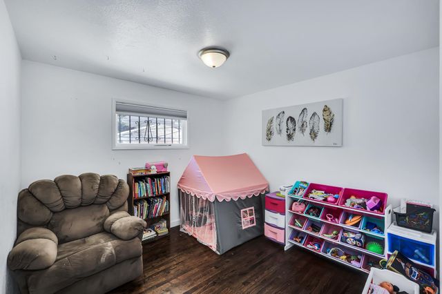 5917 N ADDISON St, Spokane, WA 99208