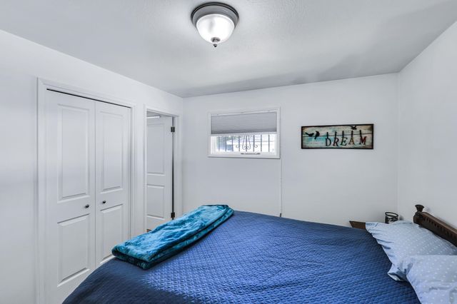 5917 N ADDISON St, Spokane, WA 99208