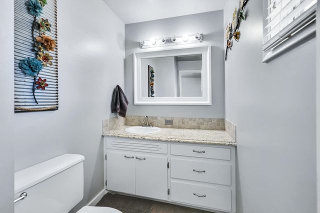 5917 N ADDISON St, Spokane, WA 99208