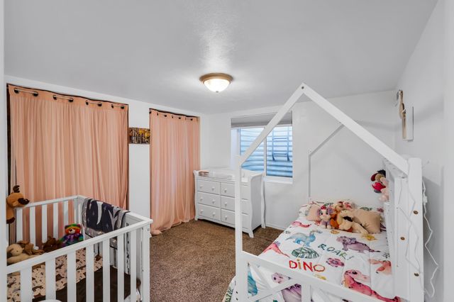 5917 N ADDISON St, Spokane, WA 99208