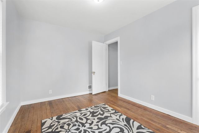 4 S Cedar Avenue, Battle Creek, MI 49037