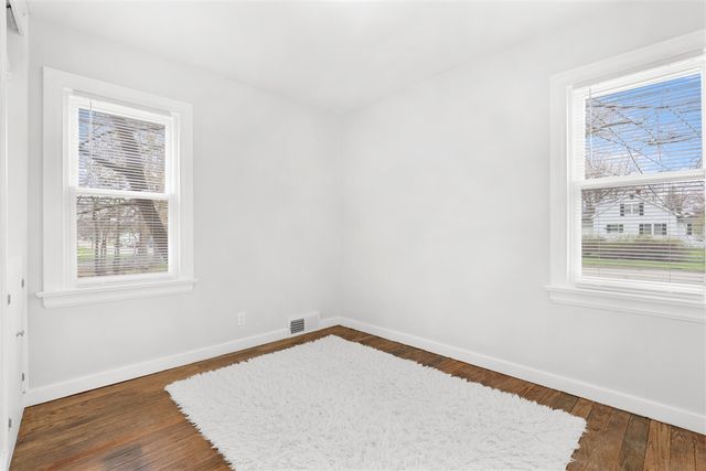 4 S Cedar Avenue, Battle Creek, MI 49037