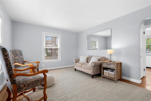 4 S Cedar Avenue, Battle Creek, MI 49037