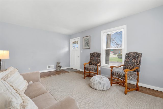 4 S Cedar Avenue, Battle Creek, MI 49037