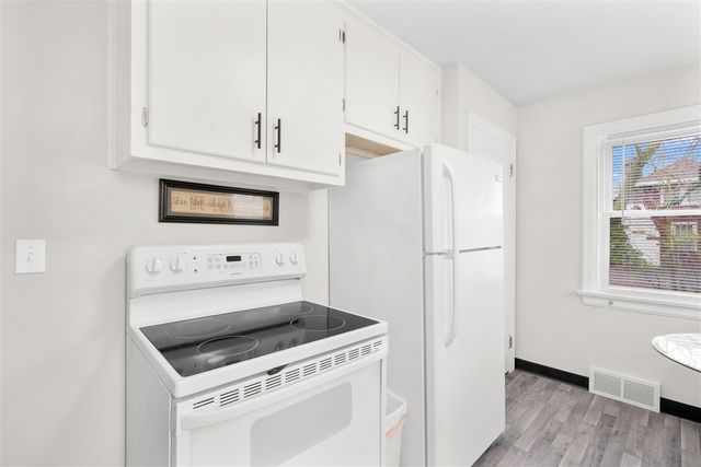 4 S Cedar Avenue, Battle Creek, MI 49037