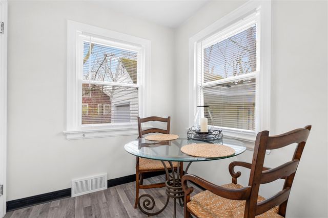 4 S Cedar Avenue, Battle Creek, MI 49037
