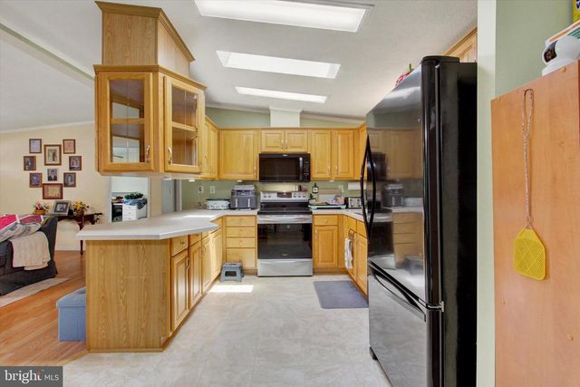 324 CRYSTAL CREEK XING, Abbottstown, PA 17301