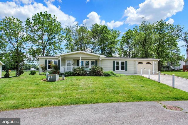 324 CRYSTAL CREEK XING, Abbottstown, PA 17301