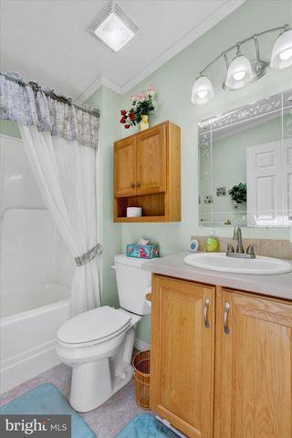 324 CRYSTAL CREEK XING, Abbottstown, PA 17301