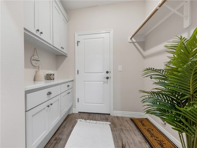 3310 Hunters Crossing Trail, Bryan, TX 77808