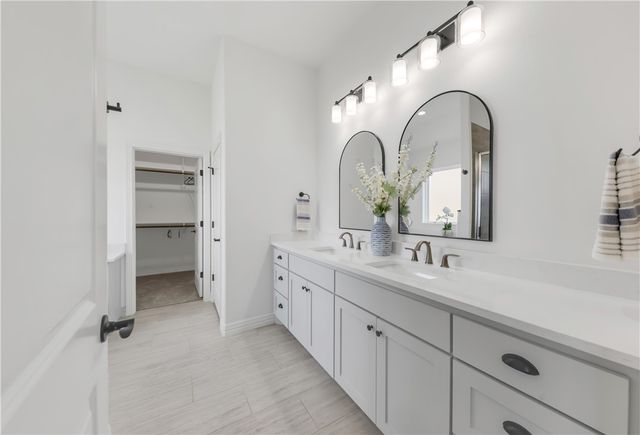 3310 Hunters Crossing Trail, Bryan, TX 77808