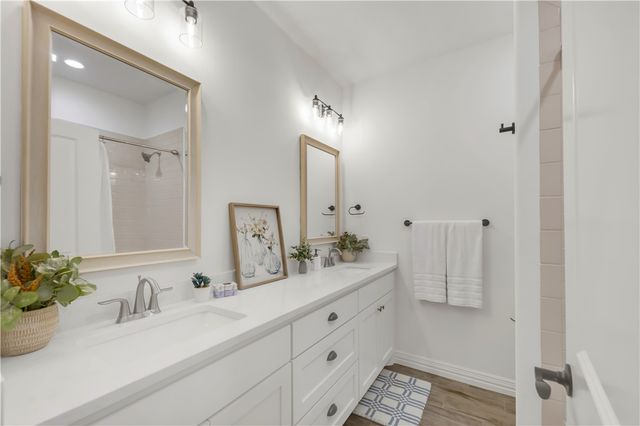 3310 Hunters Crossing Trail, Bryan, TX 77808