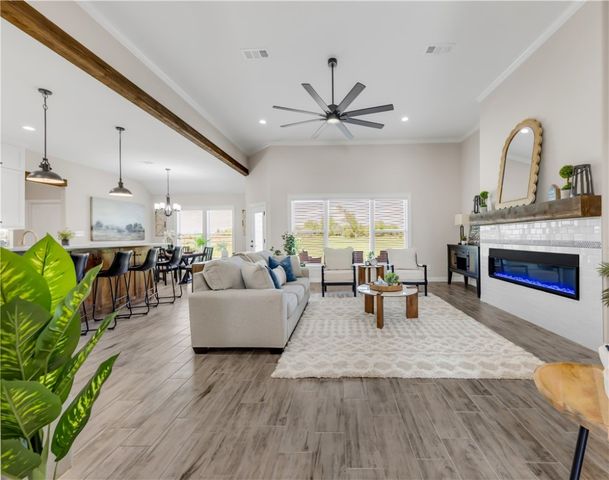 3310 Hunters Crossing Trail, Bryan, TX 77808