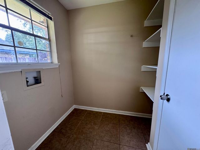 832 Sherron Ave, Baker, LA 70714