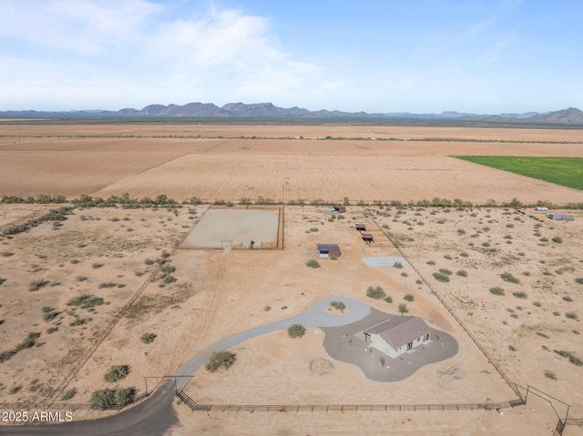 48800 W Long Rifle Road, Aguila, AZ 85320