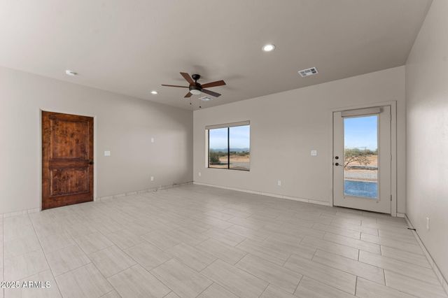 48800 W Long Rifle Road, Aguila, AZ 85320
