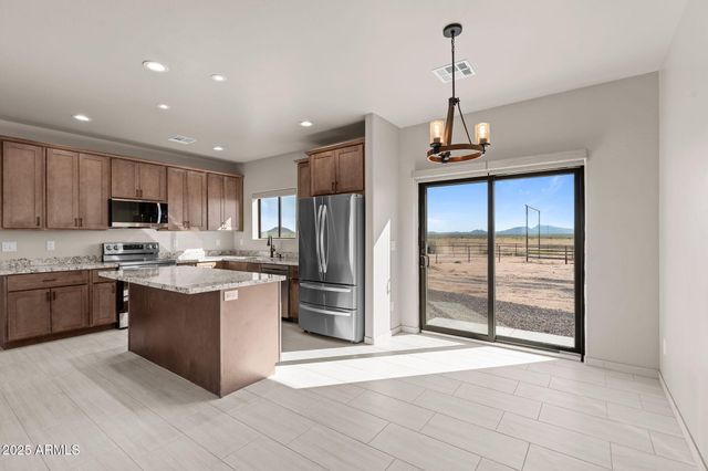 48800 W Long Rifle Road, Aguila, AZ 85320