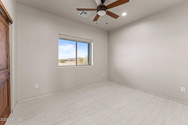 48800 W Long Rifle Road, Aguila, AZ 85320
