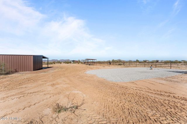 48800 W Long Rifle Road, Aguila, AZ 85320