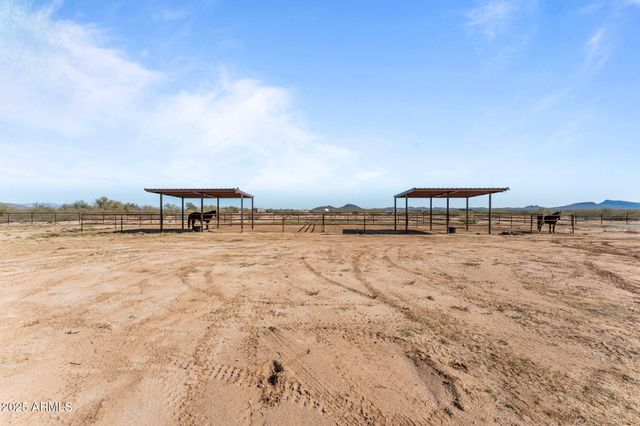 48800 W Long Rifle Road, Aguila, AZ 85320