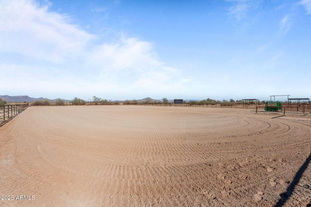 48800 W Long Rifle Road, Aguila, AZ 85320