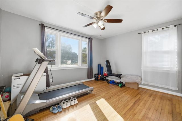 512 W Little Creek RD, Norfolk, VA 23505