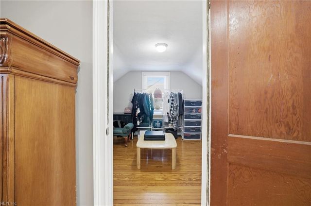 512 W Little Creek RD, Norfolk, VA 23505