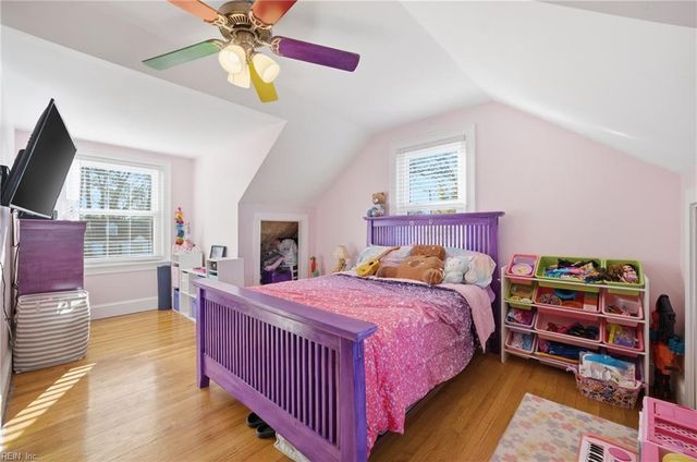 512 W Little Creek RD, Norfolk, VA 23505