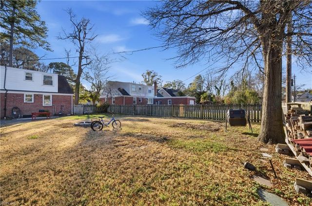 512 W Little Creek RD, Norfolk, VA 23505