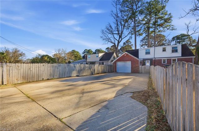 512 W Little Creek RD, Norfolk, VA 23505