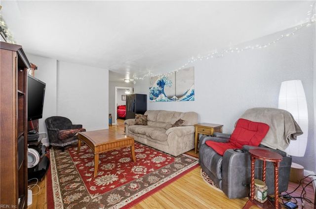 512 W Little Creek RD, Norfolk, VA 23505