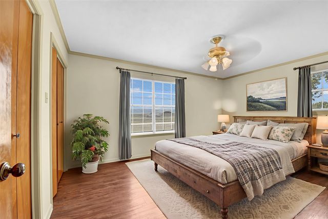 5108 Woodard Avenue, Cleburne, TX 76033