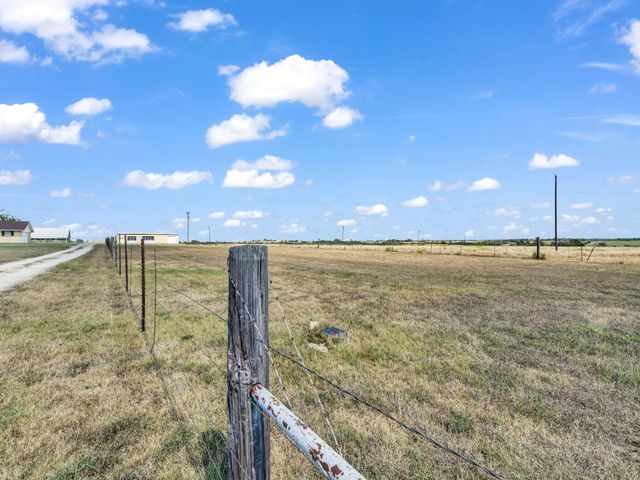 5108 Woodard Avenue, Cleburne, TX 76033