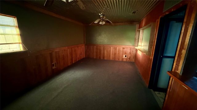 5108 Woodard Avenue, Cleburne, TX 76033