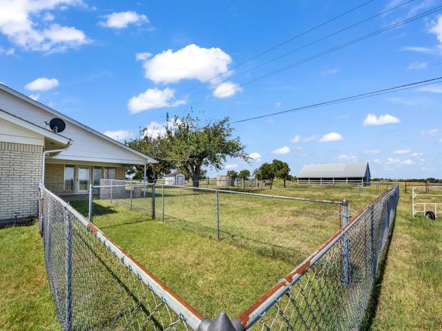 5108 Woodard Avenue, Cleburne, TX 76033
